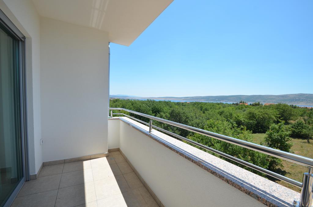 Apartment Anica Kuk Стариград-Пакленица Номер фото