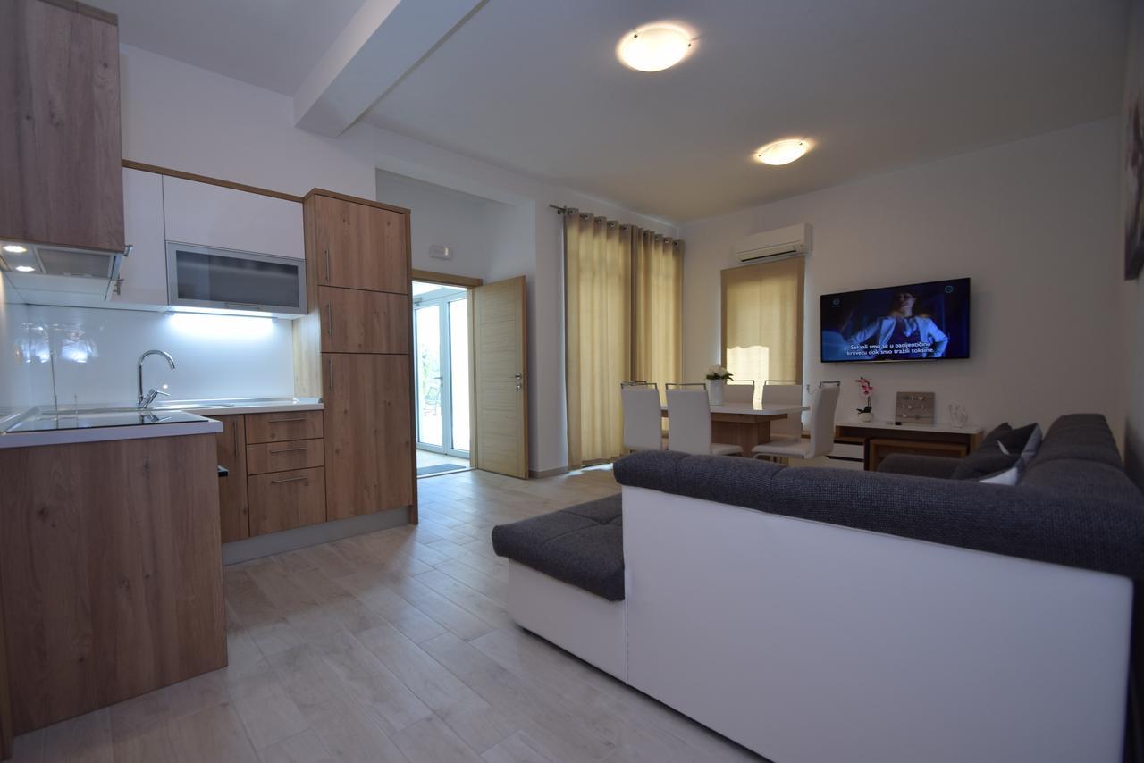 Apartment Anica Kuk Стариград-Пакленица Экстерьер фото