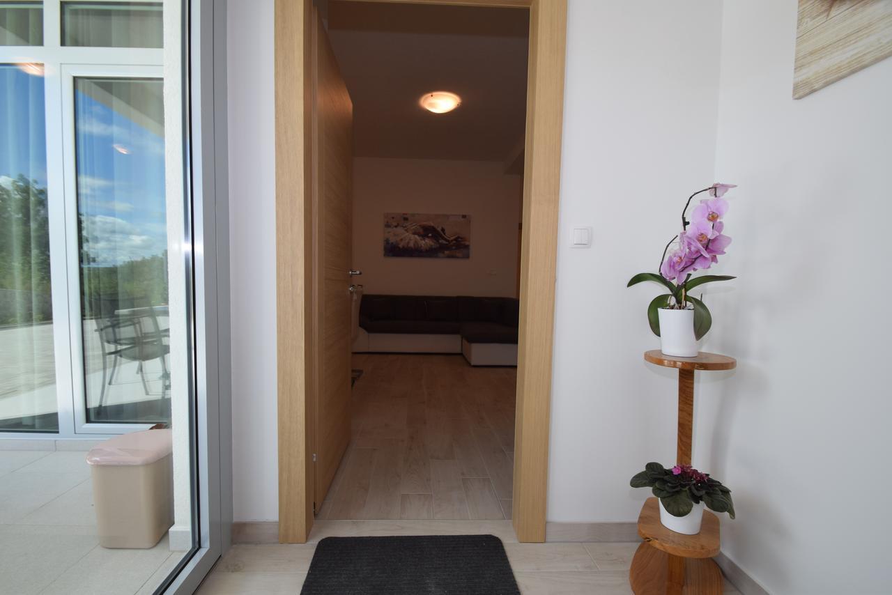 Apartment Anica Kuk Стариград-Пакленица Экстерьер фото